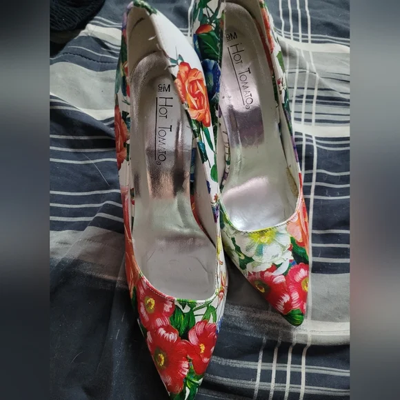 Hot Tomato Women's Floral Heels - Multicolor - Picture 1 of 8